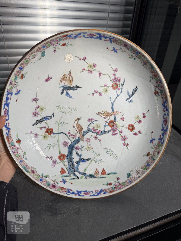 清乾隆粉彩描金花鸟纹大盘 - 图2